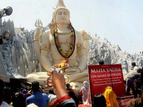 भगवान विष्णु के स्थान पर भगवान शिव संभालते हैं सृष्टि की बागडोर