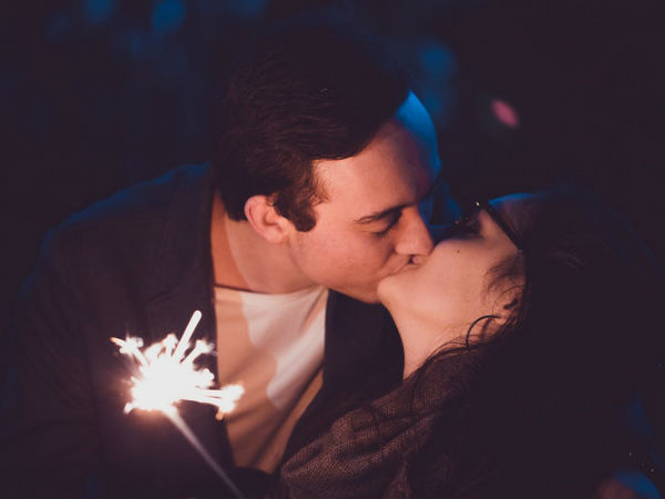 किस करके उन्हें करें टर्न ऑन