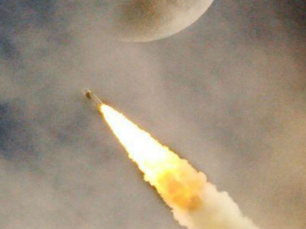 चांद के दक्षिणी ध्रुव पर उतरेगा चंद्रयान-2 