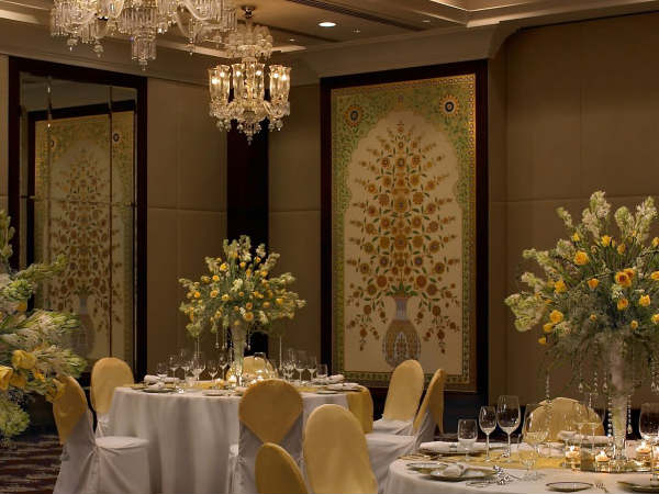 शादी का वेन्यू और मेहमानों की लिस्ट