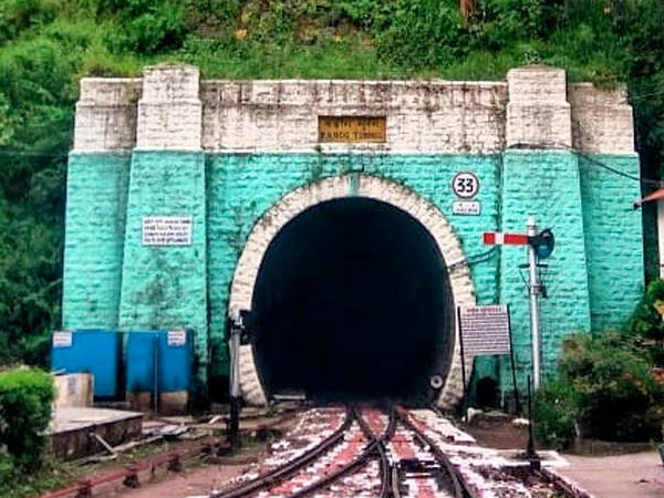 Tunnel Number 33