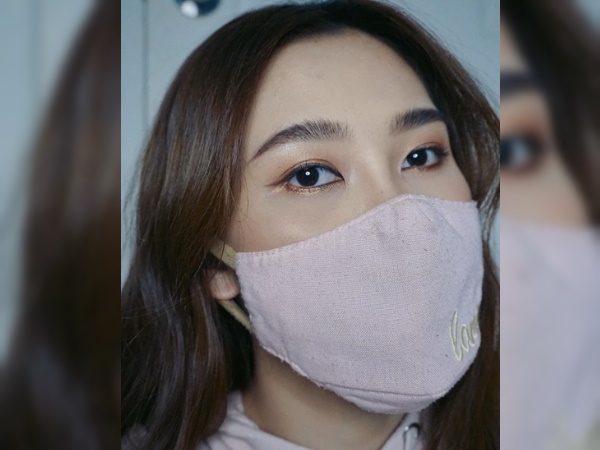 मास्क के साथ कैसा कर रहे लोग मेकअप