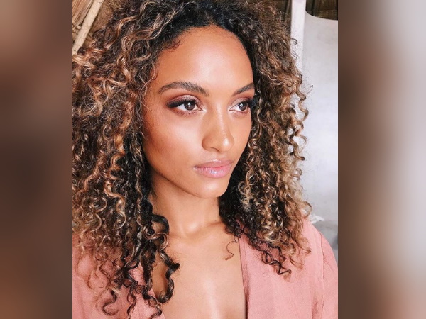 कर्ली हेयर