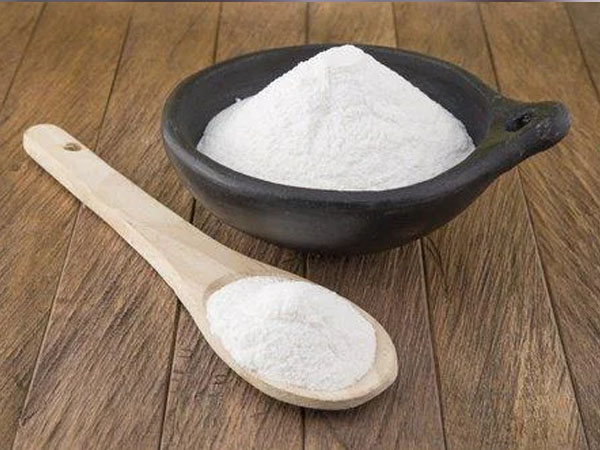 अंडे का सफेद हिस्सा और बेकिंग सोड़ा अंडे का सफेद हिस्सा और बेकिंग सोड़ा