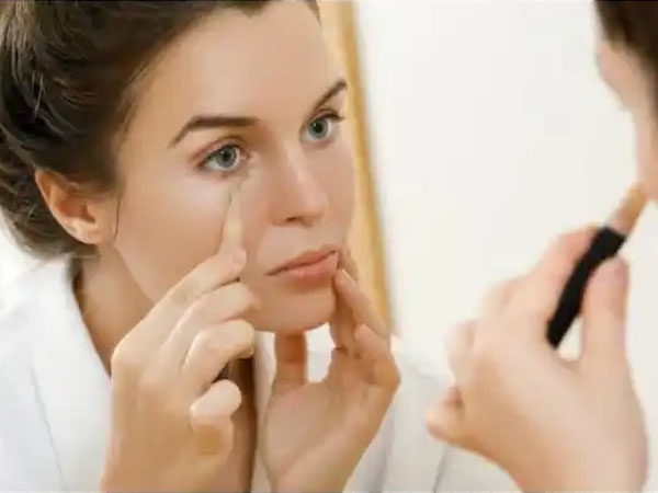 डार्क स्किन टोन के लिए कंसीलर