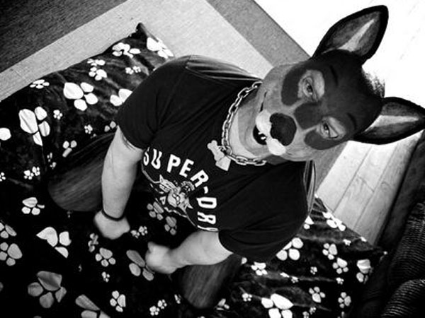 कुत्ते की तरह आवाज निकलाना