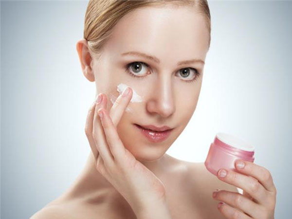 कौन सा ​मॉइश्चराइजर चुनें