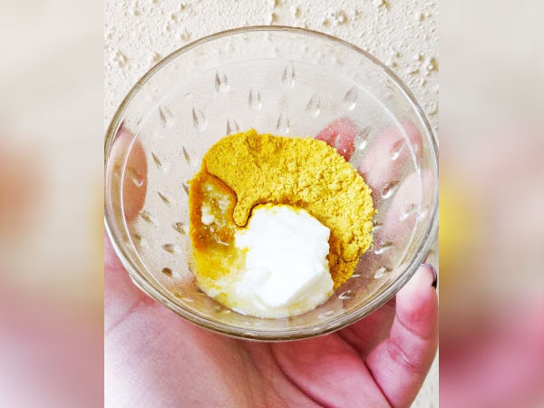 दही और बेसन