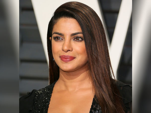 स्ट्रेट हेयर स्ट्रेट हेयर