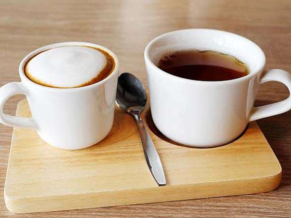 कॉफी पीना