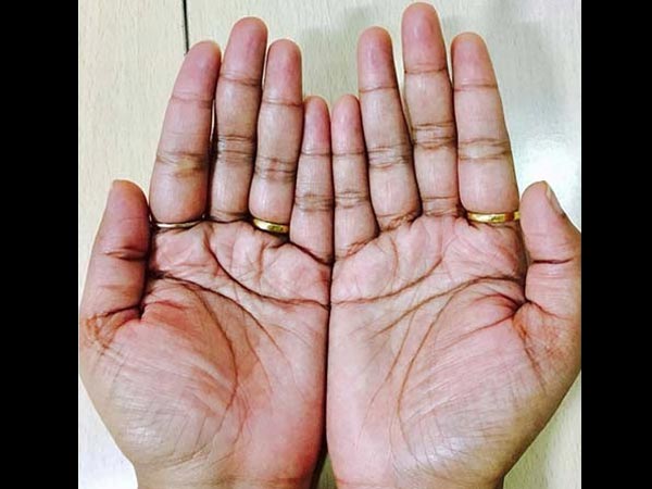 जिनकी उंगलियों के बीच नहीं होता फासला 