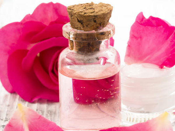 गुलाब जल