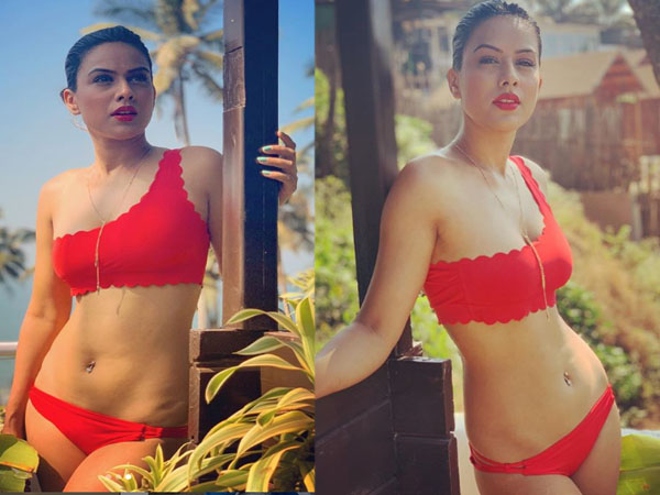 रेड बिकिनी