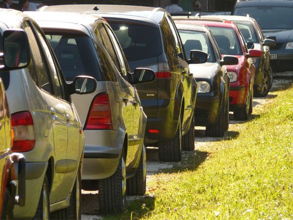 टचस्क्रीन और रेडियो सिस्टम