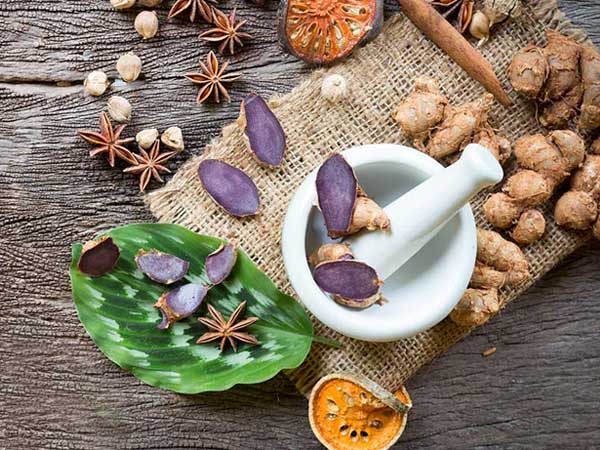 Kabasura Kudineer: Benefits, Ingredients and Side Effects Of This Wonder Herbal Formulation Kabasura Kudineer: Benefits, Ingredients and Side Effects Of This Wonder Herbal Formulation