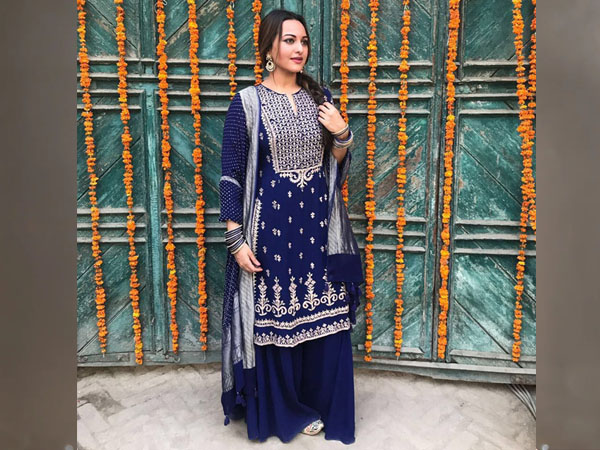 सोनाक्षी सिन्हा