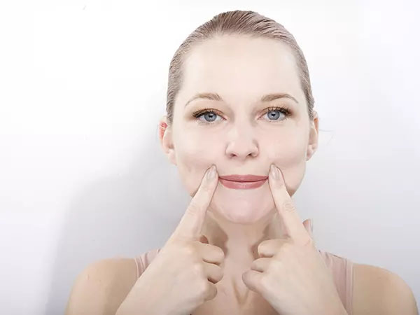 चीक अपलिफ्ट