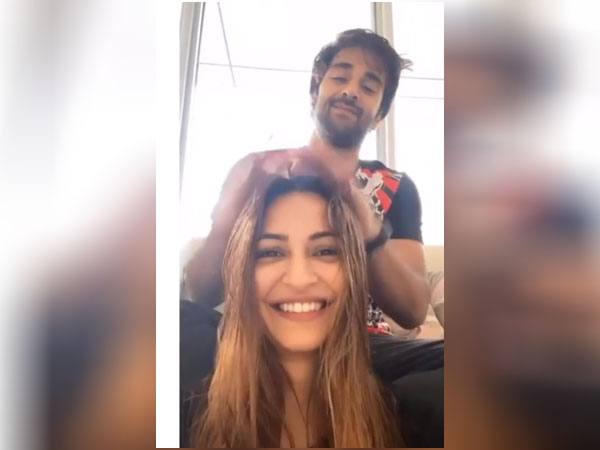 बालों में लगाएं तेल