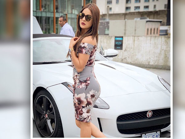 शॉर्ट ड्रेस