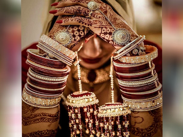 मैचिंग कलीरें