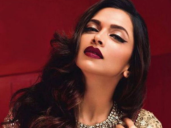 प्लम शेड लिपस्टिक