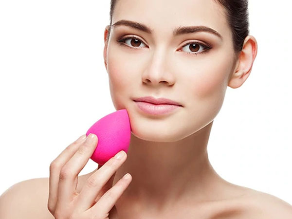 मेकअप स्पॉन्ज