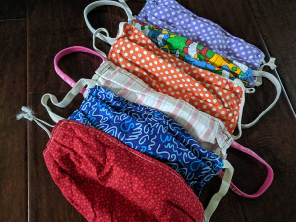 मास्क को साफ करना