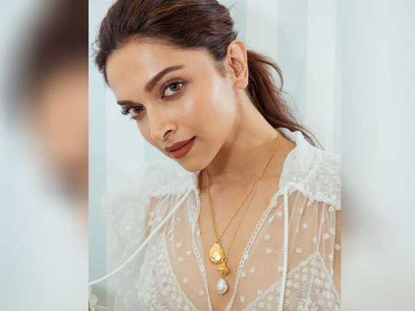 दीपिका पादुकोण