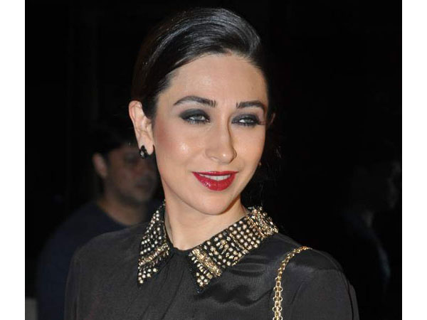 रेड हॉट लिपस्टिक