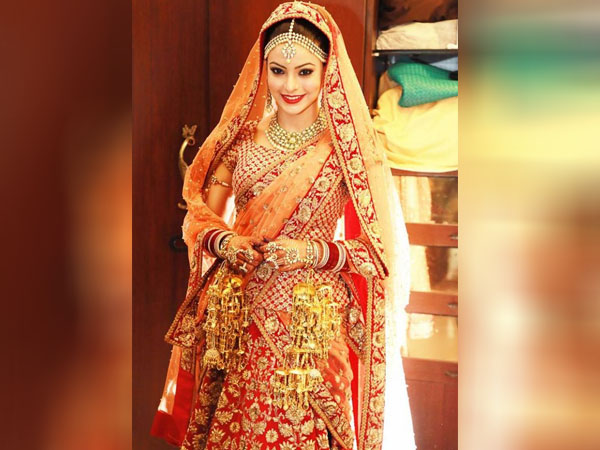 आमना शरीफ