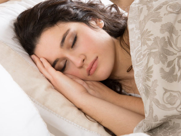 हाथों के बल ना सोए