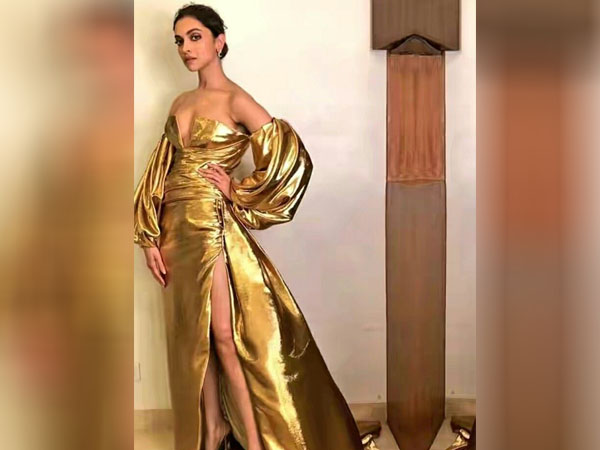 गोल्डन गाउन गोल्डन गाउन