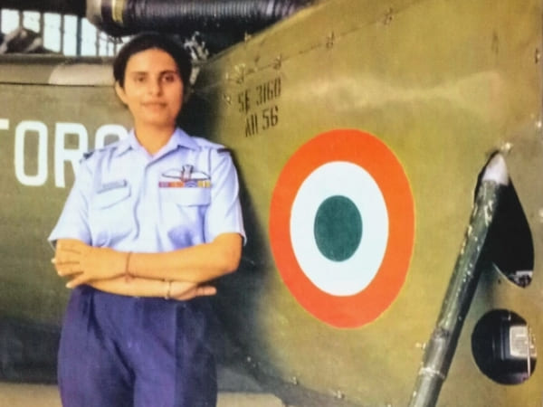 Who is Gunjan Saxena The Kargil Girl