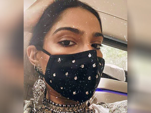 सोनम कपूर