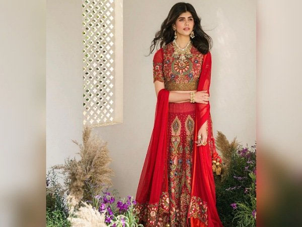 रेड लहंगा