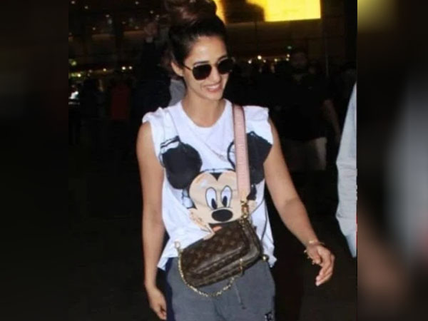 Disha Patni Stylish Hand Bags For Classy Look