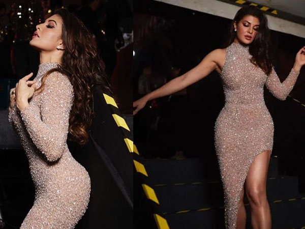 गोल्डन शिमरी गाउन गोल्डन शिमरी गाउन