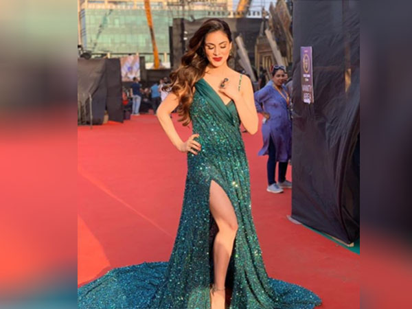 श्रद्धा आर्या मेकअप