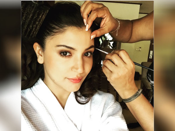 परफेक्ट आई ब्रो शेप परफेक्ट आई ब्रो शेप