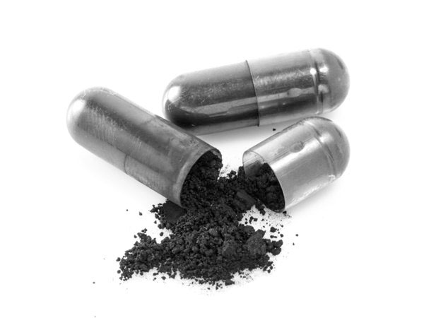 एक्टिवेटेड चारकोल और एलोवेरा जेल