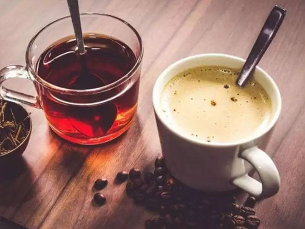 चाय और कॉफी का सेवन करें कम