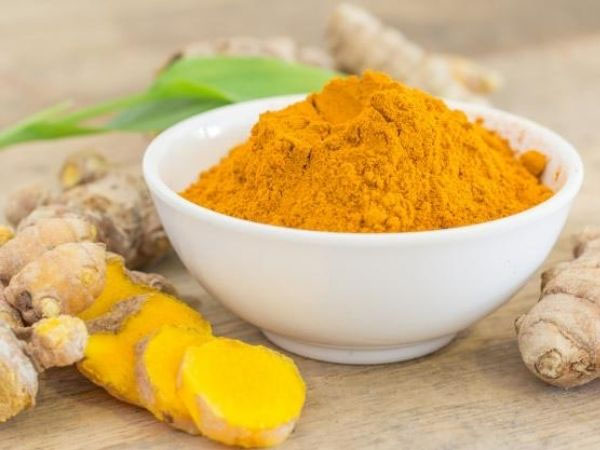 ऐलोवेरा जेल और हल्दी