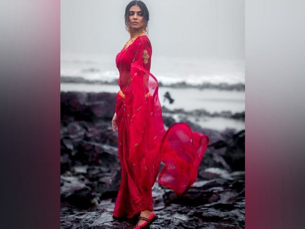 Malavika Mohanan Fashionable Look