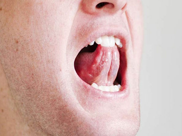 जीभ को तालु से लगाने का तरीका