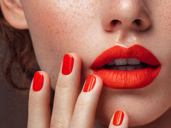 ऑरेंज शेड्स लिपस्टिक