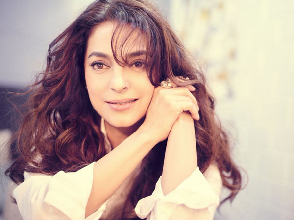 स्किन के साथ बालों का रखती हैं खास ख्याल