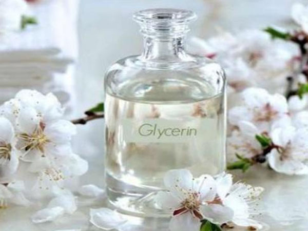 होठों को मुलायम बनाता है ग्लीसरीन