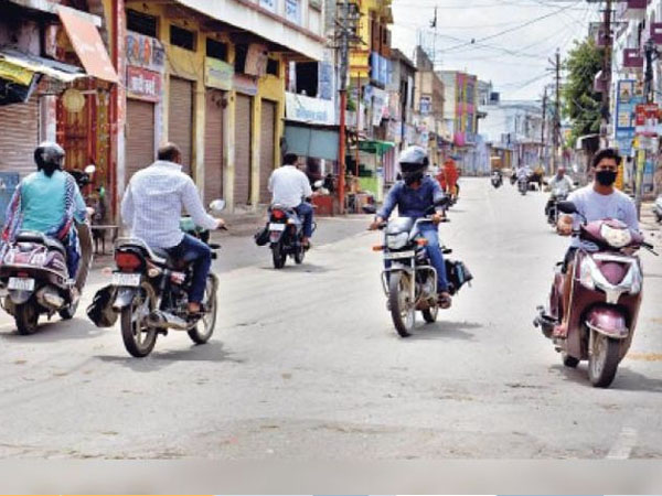 बेवजह ना निकलें बाहर