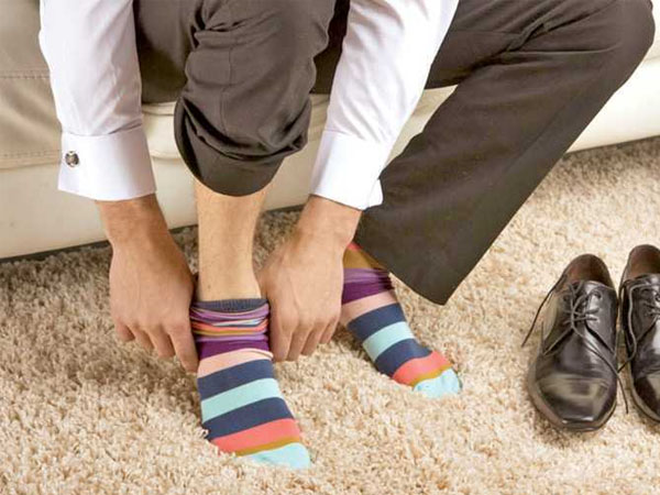 सॉक्स पर करें फोकस