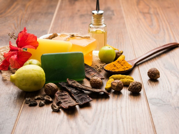 मेहंदी डाले ये चीजें